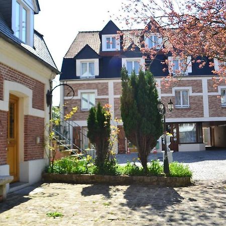 Coq Hotel Montreuil  Bagian luar foto