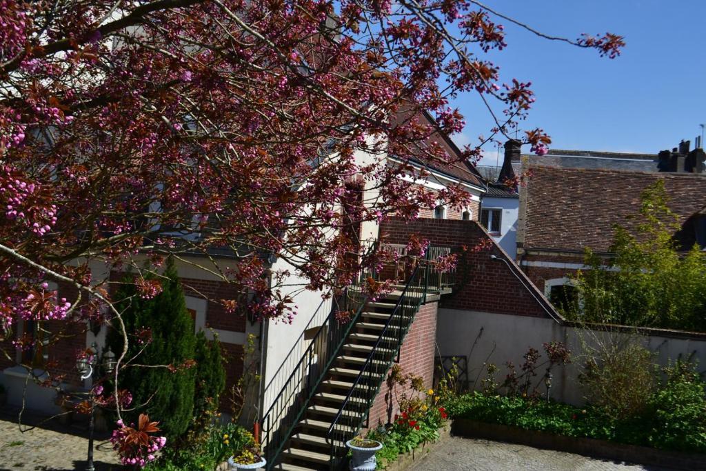 Coq Hotel Montreuil  Bagian luar foto